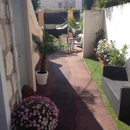 Mon Reve Apartements فندق مبيت وإفطار 3*